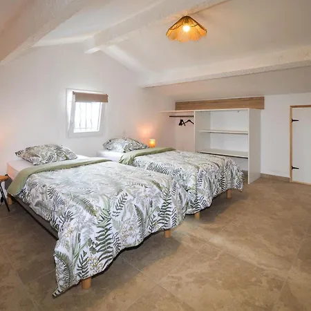 Apartment De Proche Aleria (Corsica)